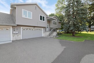 2550 Sumac Cir, Saint Paul, MN 55110