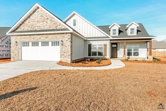 121 Field View Ln, Kathleen, GA 31047