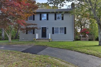 2 Nantucket Ln, Sagamore Beach, MA 02562