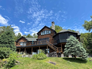 2346 Quechee Main St, White River Junction, VT 05001