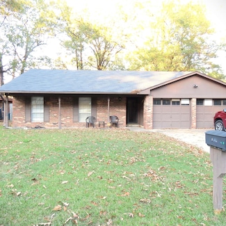1407 Blackhawk Ridge Ln, Pine Bluff, AR 71603