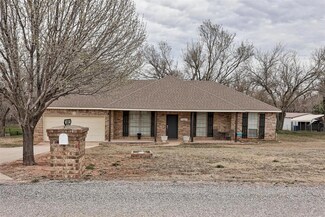 1027 County Street 2945, Tuttle, OK 73089