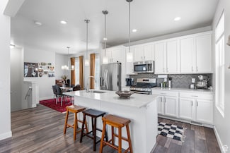 5228 W South Jordan Pkwy, South Jordan, UT 84009