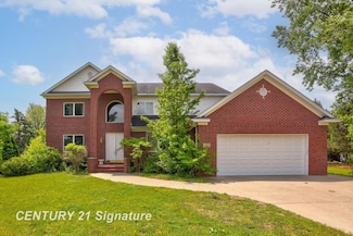4171 Carmel Dr, Saginaw, MI 48603