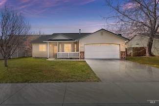 579 W Tern Dr, Kuna, ID 83634