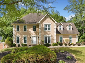1770 Laurel Creek Dr, Lawrenceville, GA 30043