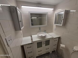 8221 E Garfield St Unit L214, Scottsdale, AZ 85257