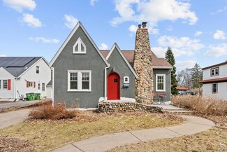 1724 Albert St N, Saint Paul, MN 55113