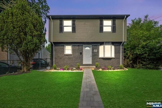 48 Hickory St, Dumont, NJ 07628
