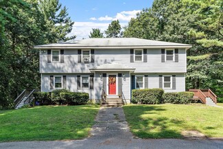 9 Twin Meadow Dr, Hudson, NH 03051