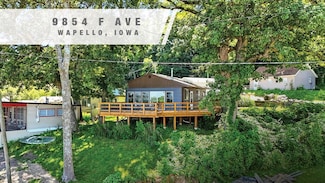 9854 F Ave, Wapello, IA 52653