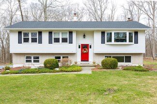 51 Jack And Jill Rd, Poughquag, NY 12570
