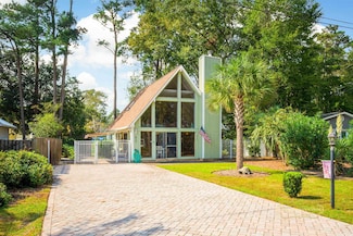 617 3rd Ave S, Surfside Beach, SC 29575