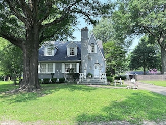 582 N 4th Ave, Piggott, AR 72454