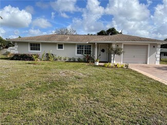 27983 Lance Dr, Bonita Springs, FL 34135