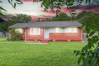 806 Hunt St, Murfreesboro, TN 37130