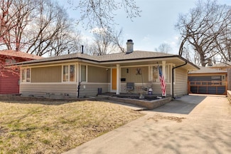 3022 Aurora Ave, Des Moines, IA 50310