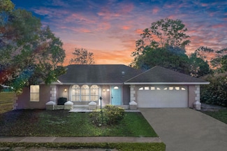 450 NE Solida Cir, Port Saint Lucie, FL 34983