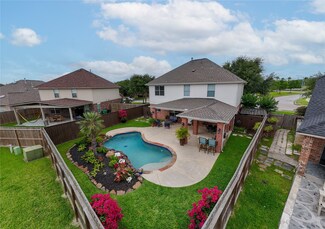 13703 View Meadow Ln, Houston, TX 77034