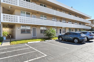 5095 Bay St NE Unit 109, Saint Petersburg, FL 33703