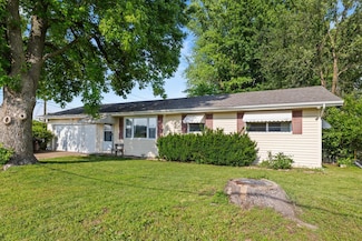 2324 N Fulbright Ave, Springfield, MO 65803