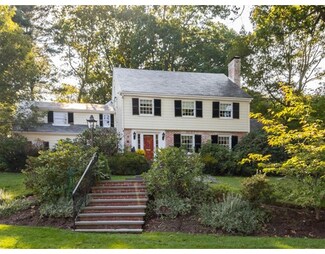 22 Brush Hill Rd, Newton Highlands, MA 02461