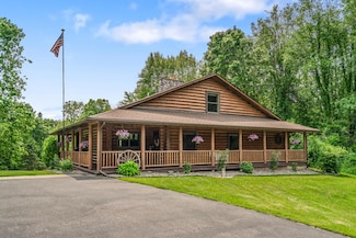 16698 E Cd Ave, Augusta, MI 49012