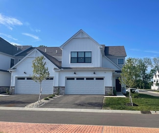6426 Hamilton Woods Blvd N, Westerville, OH 43081