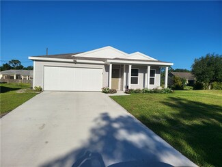 8236 102nd Ct, Vero Beach, FL 32967