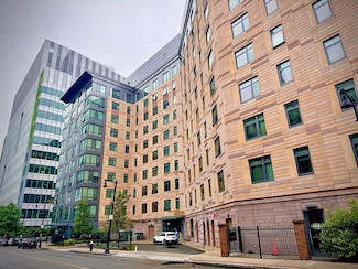 80-82 Fenwood Rd Unit 904, Boston, MA 02115