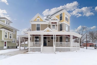 337 Almond St, Waterloo, IA 50703