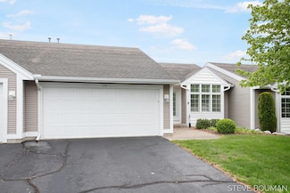 852 Claremont Ct Unit 40, Holland, MI 49423