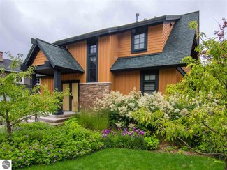 12358 Crystal Mountain Dr Unit 327-J, Thompsonville, MI 49683