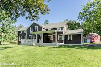 2 Spring Rd, Schenectady, NY 12302