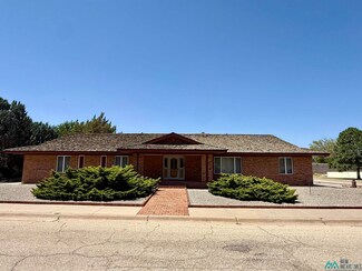 2400 Loma Dr, Artesia, NM 88210