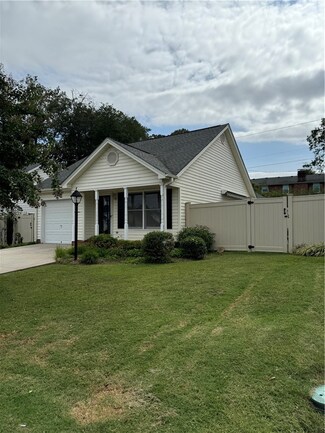 212 Londonberry Dr, Anderson, SC 29621