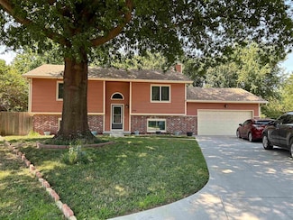 245 N Cherokee Ct, Kechi, KS 67067