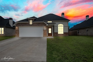 4820 Bogey Ln, Shreveport, LA 71107