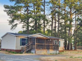 104 Poole Rd, Ahoskie, NC 27910