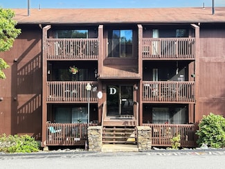 340 Sunderland Rd Unit 24, Worcester, MA 01604