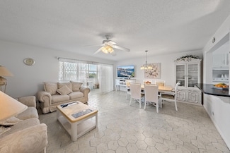 711 Lori Dr Unit 306, Palm Springs, FL 33461