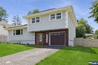 150 Pleasant Ave, Bergenfield, NJ 07621