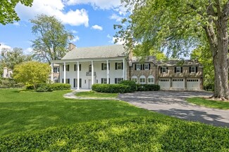151 Meadow Ln, Winnetka, IL 60093
