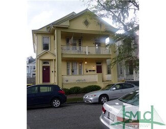 9 E 33rd St, Savannah, GA 31401