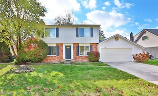 2584 Coral Dr, Troy, MI 48085