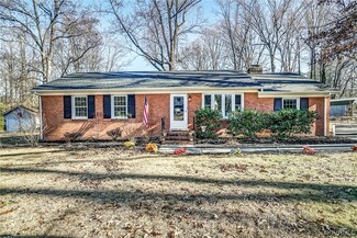 205 Antioch Dr, Sandston, VA 23150