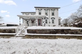 414 Lynn St, Horicon, WI 53032