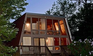 1100 Chapel Hill Rd, Whitingham, VT 05361