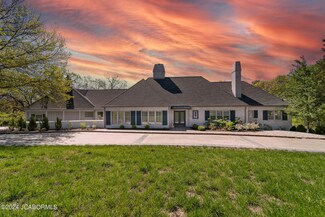 3329 Country Club Dr, Jefferson City, MO 65109