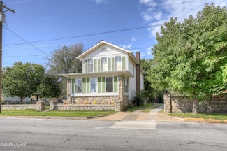 210 N Jefferson St, Neosho, MO 64850